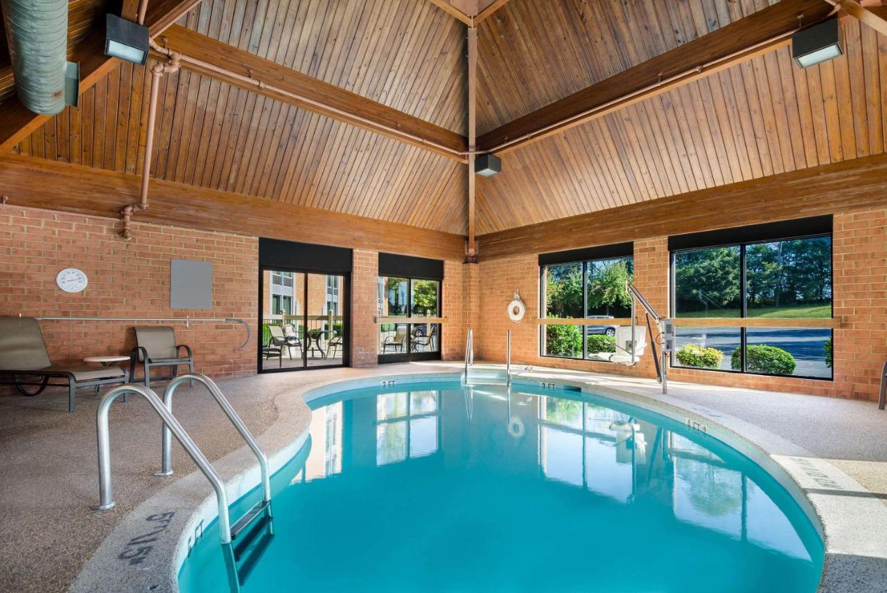 Comfort Inn Virginia Horse Center Lexington Exteriör bild
